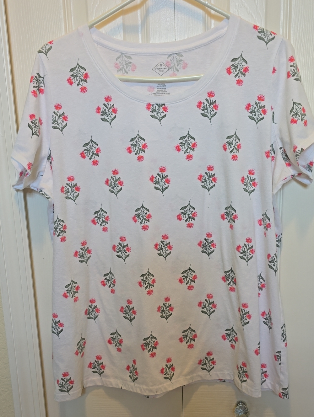 St. John's Bay White Floral Scoop Neck Tee with Pink Blossoms